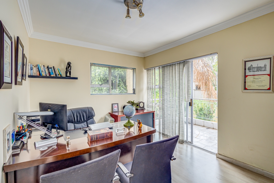 5 Bedroom Property for Sale in Kyalami Estates Gauteng