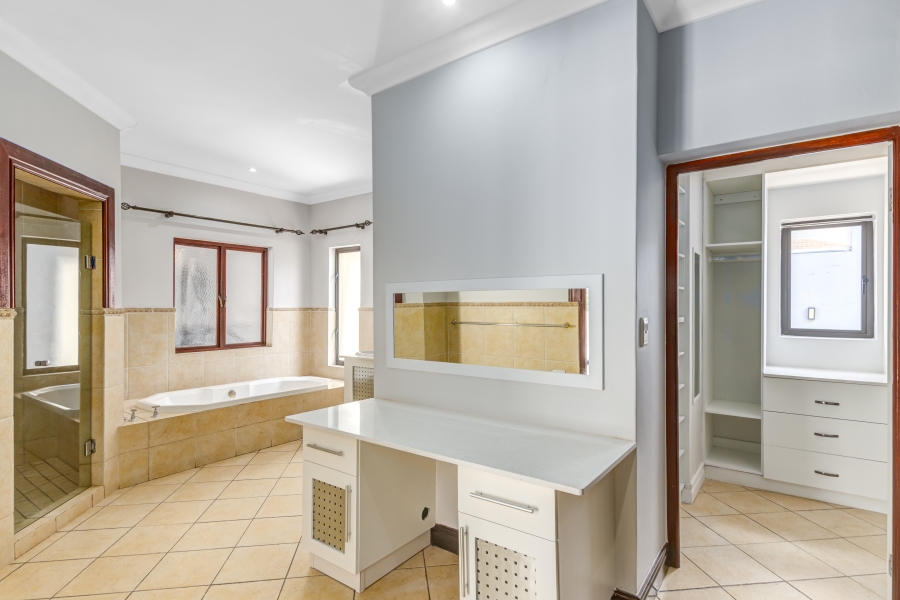 To Let 5 Bedroom Property for Rent in Dainfern Gauteng