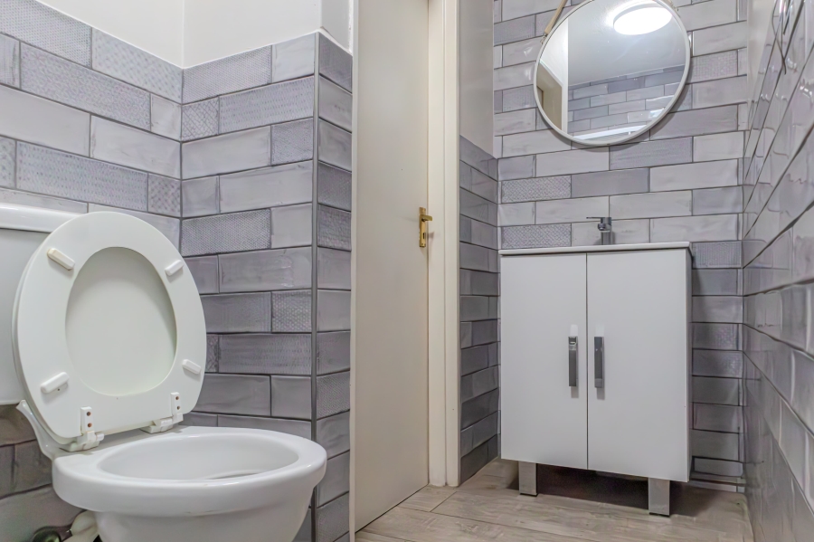 To Let 1 Bedroom Property for Rent in Lonehill Gauteng