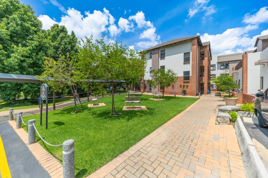 1 Bedroom Property for Sale in Douglasdale Gauteng