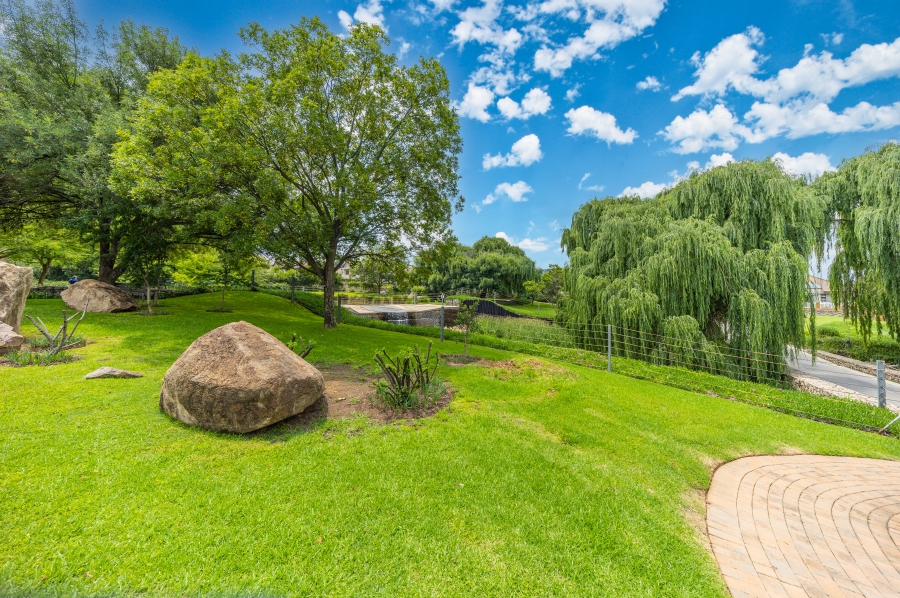 1 Bedroom Property for Sale in Douglasdale Gauteng
