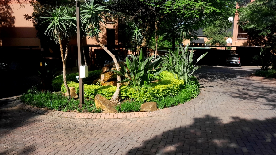 To Let 1 Bedroom Property for Rent in Magaliessig Gauteng