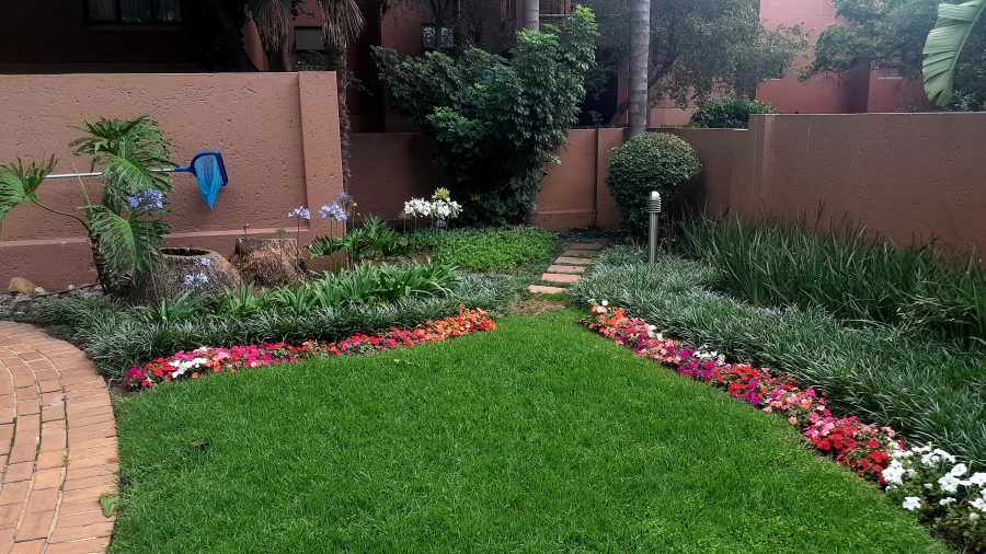 To Let 1 Bedroom Property for Rent in Magaliessig Gauteng