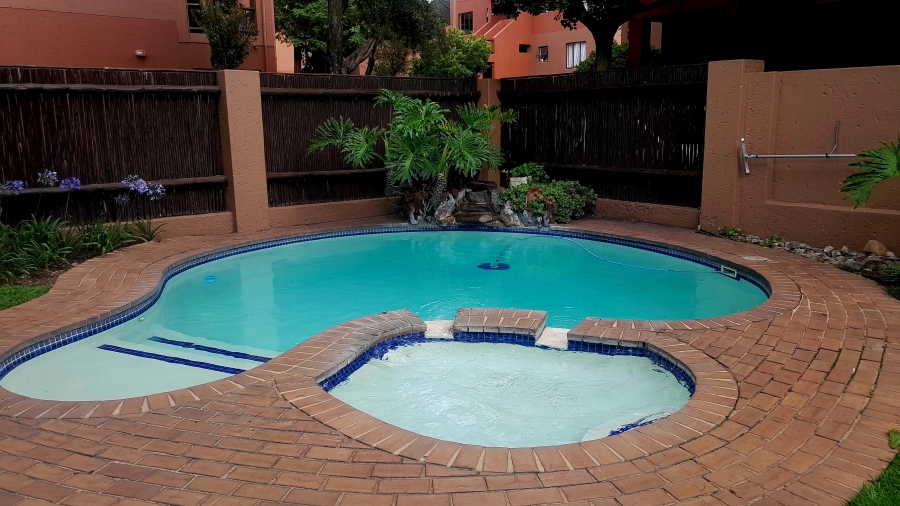 To Let 1 Bedroom Property for Rent in Magaliessig Gauteng