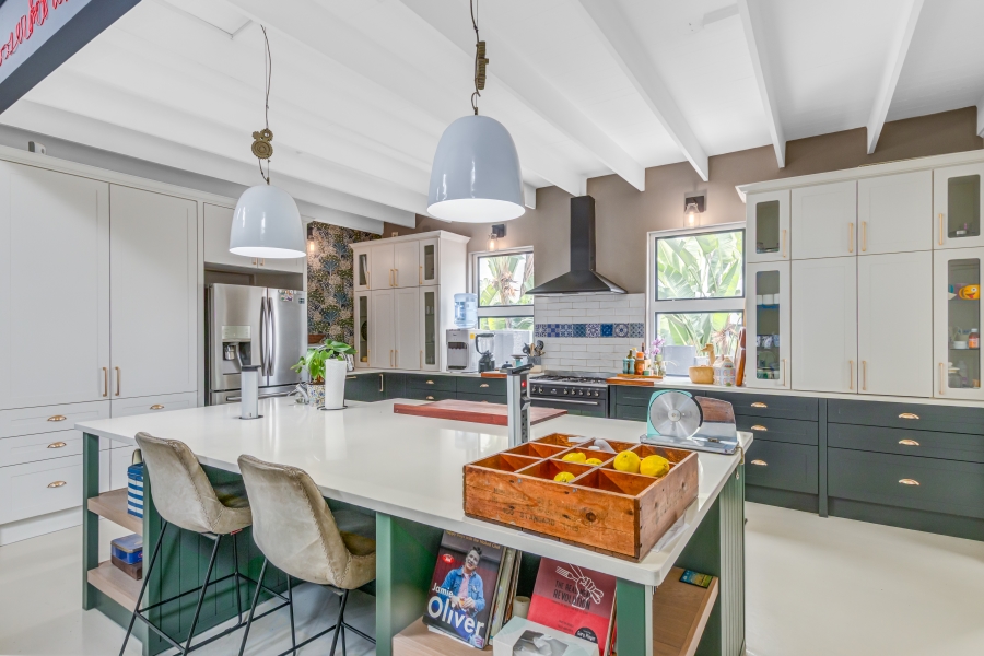 5 Bedroom Property for Sale in Kyalami Estates Gauteng