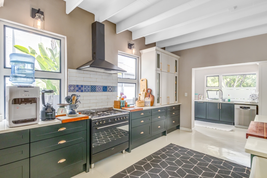 5 Bedroom Property for Sale in Kyalami Estates Gauteng