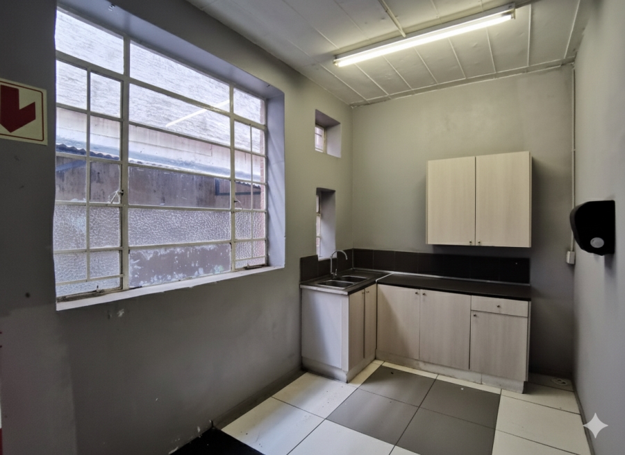 To Let commercial Property for Rent in Kew Industrial Gauteng