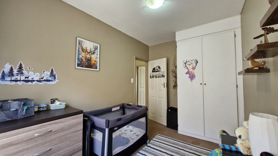 2 Bedroom Property for Sale in Rooihuiskraal North Gauteng