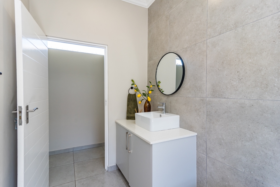 3 Bedroom Property for Sale in Helderkruin Gauteng