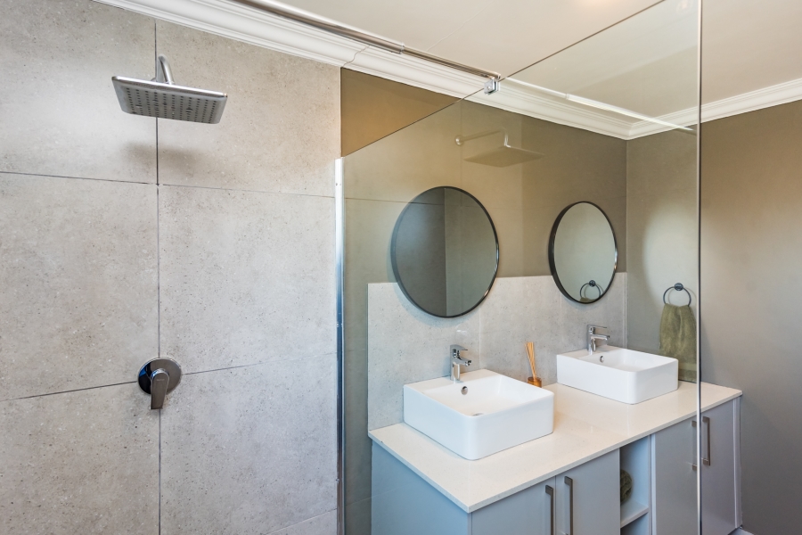 3 Bedroom Property for Sale in Helderkruin Gauteng