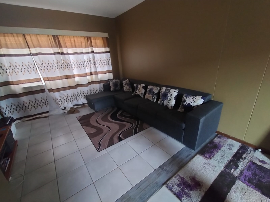 1 Bedroom Property for Sale in Pretoria North Gauteng