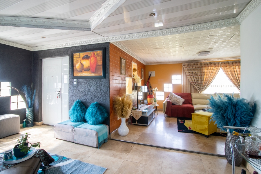 4 Bedroom Property for Sale in Alveda Park Gauteng