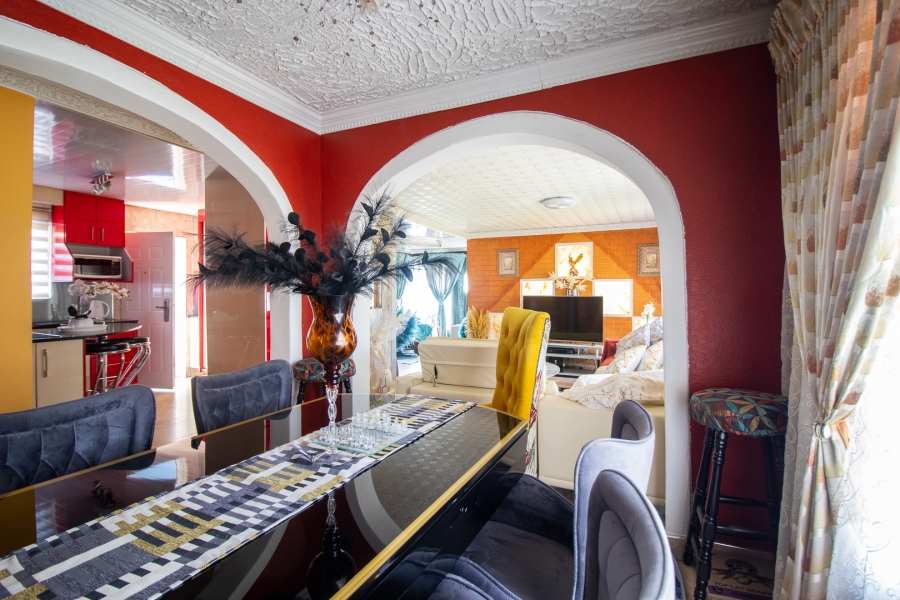 4 Bedroom Property for Sale in Alveda Park Gauteng