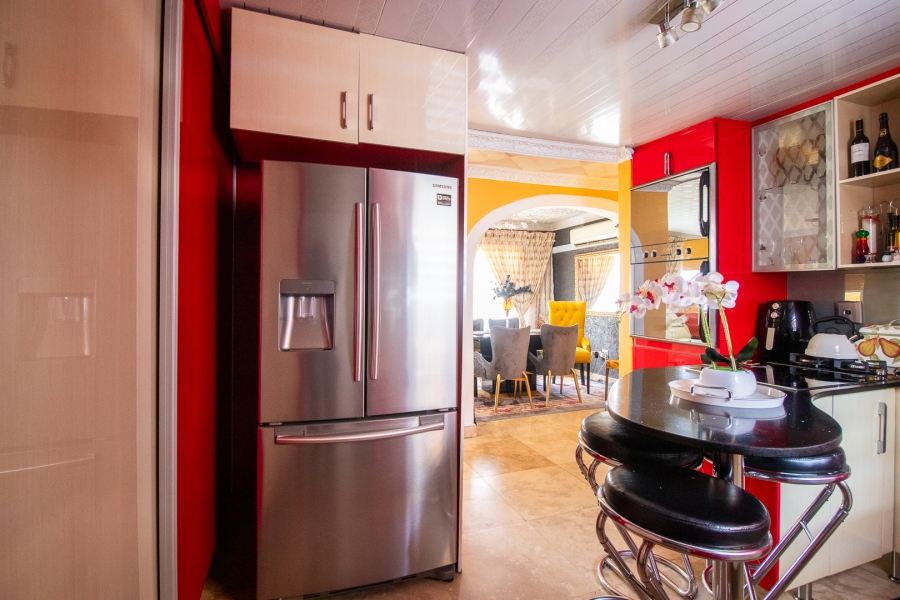 4 Bedroom Property for Sale in Alveda Park Gauteng