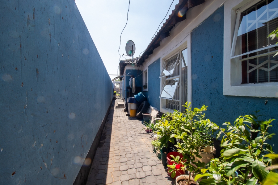 4 Bedroom Property for Sale in Alveda Park Gauteng