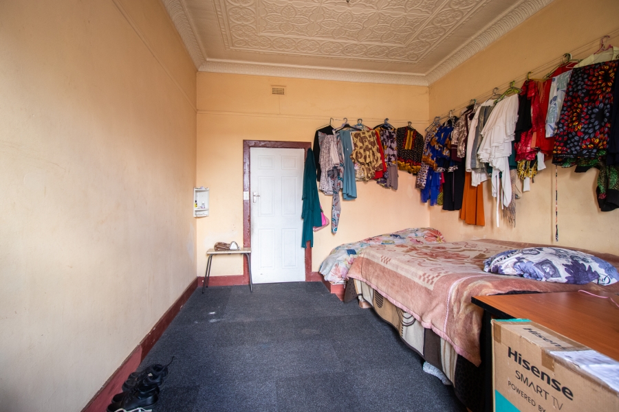 7 Bedroom Property for Sale in Rosettenville Gauteng