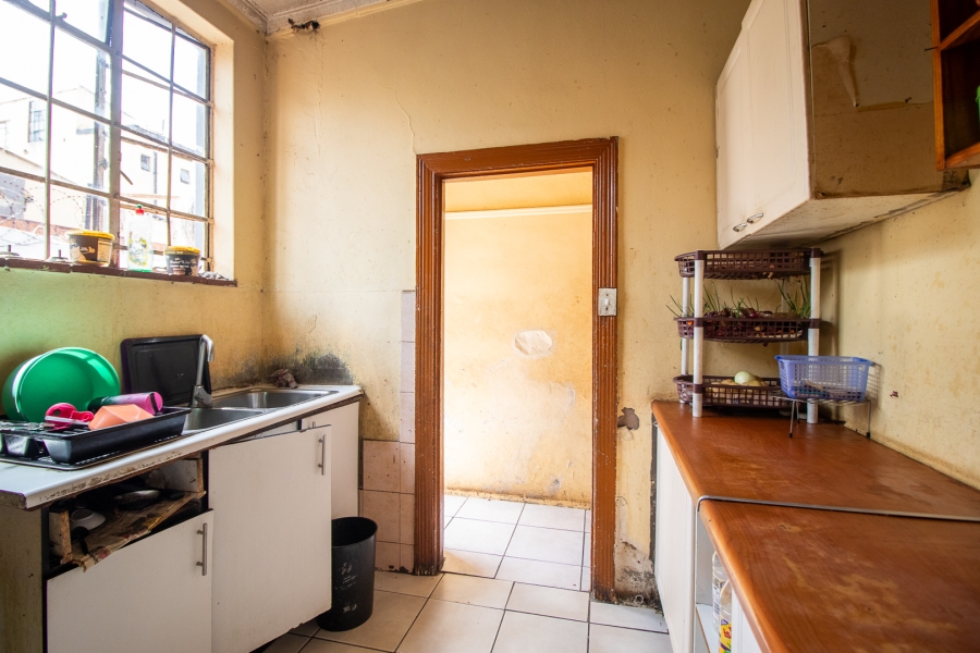 7 Bedroom Property for Sale in Rosettenville Gauteng