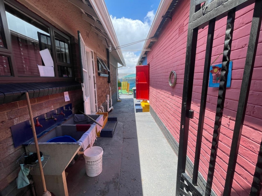 3 Bedroom Property for Sale in Robertsham Gauteng