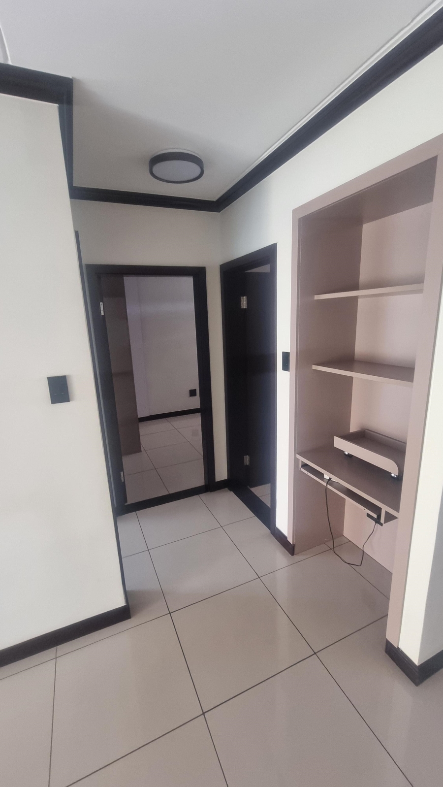 To Let 2 Bedroom Property for Rent in Blue Hills Gauteng