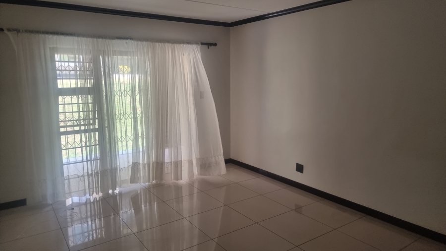 To Let 2 Bedroom Property for Rent in Blue Hills Gauteng