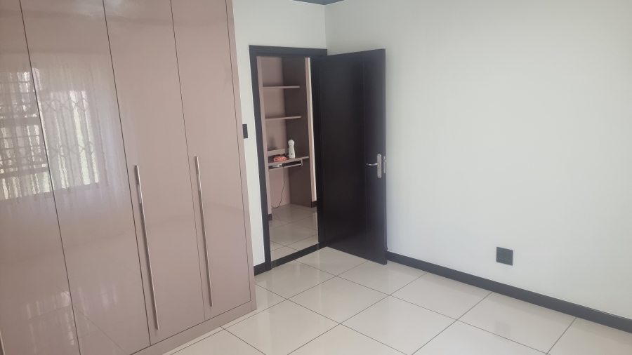 To Let 2 Bedroom Property for Rent in Blue Hills Gauteng