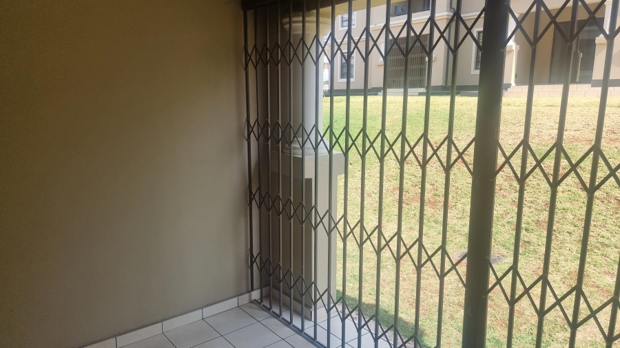 To Let 2 Bedroom Property for Rent in Blue Hills Gauteng