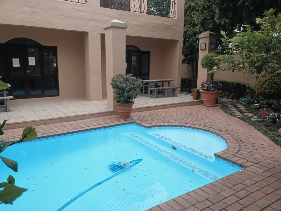 1 Bedroom Property for Sale in Lonehill Gauteng