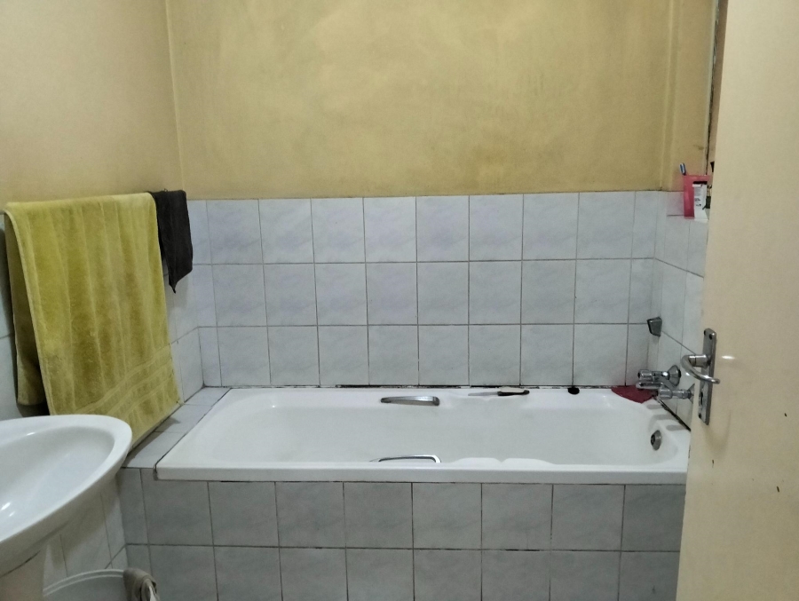 3 Bedroom Property for Sale in Rosettenville Gauteng