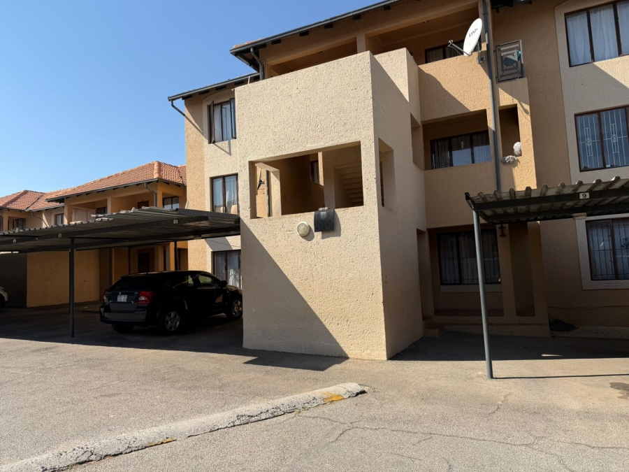 2 Bedroom Property for Sale in Florida Gauteng