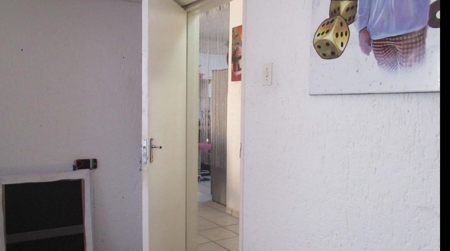 2 Bedroom Property for Sale in Florida Gauteng