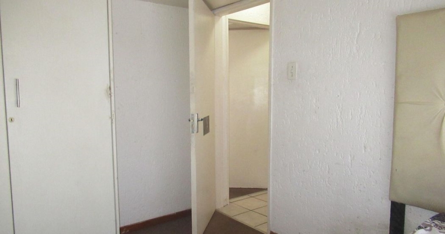 2 Bedroom Property for Sale in Florida Gauteng