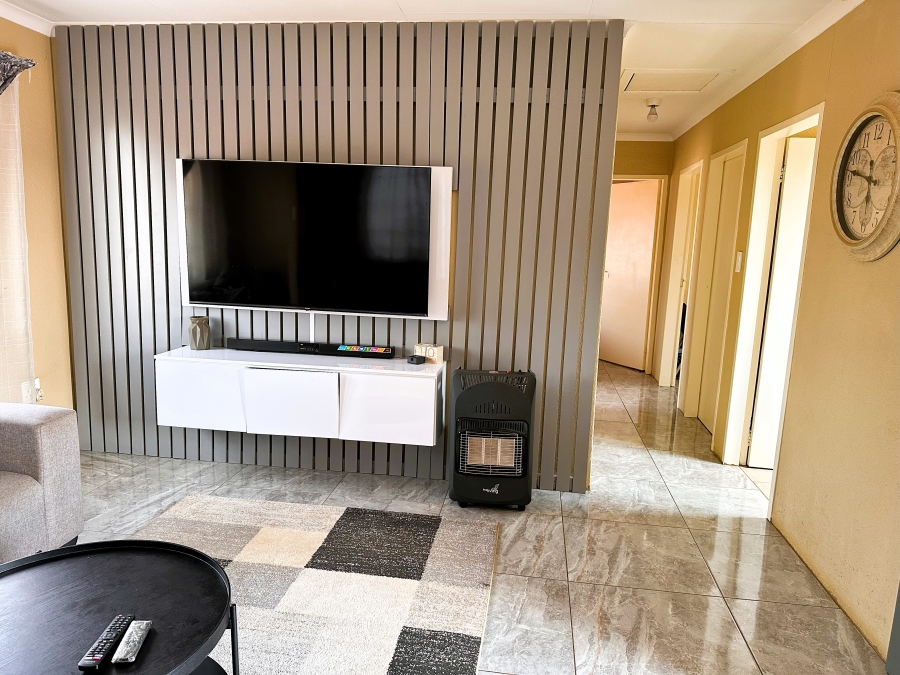 3 Bedroom Property for Sale in Klerksoord Gauteng