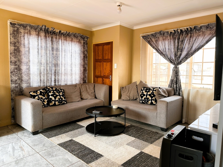 3 Bedroom Property for Sale in Klerksoord Gauteng