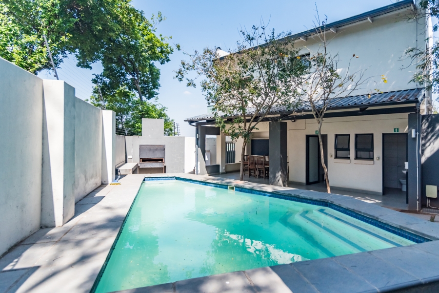 2 Bedroom Property for Sale in Bryanston Gauteng