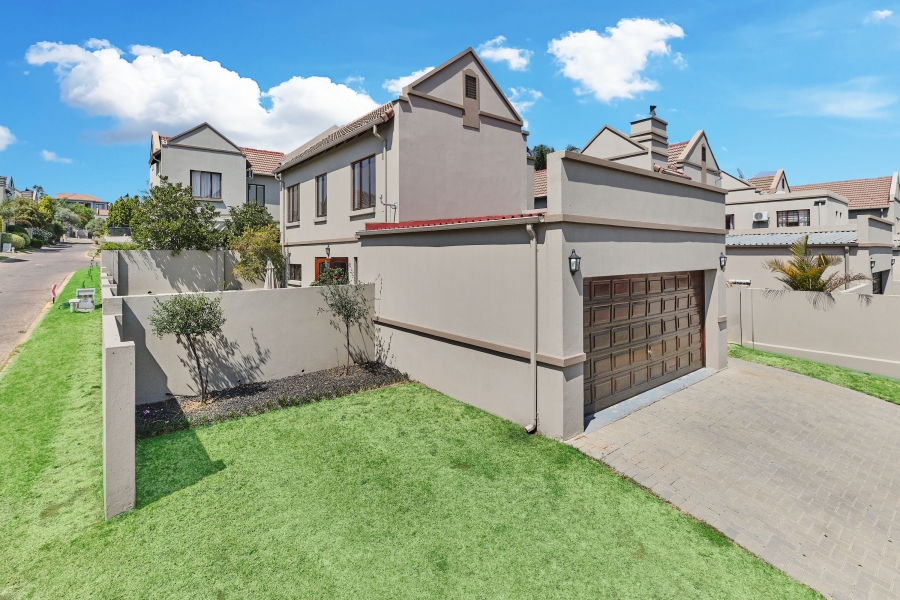 3 Bedroom Property for Sale in Barbeque Downs Gauteng