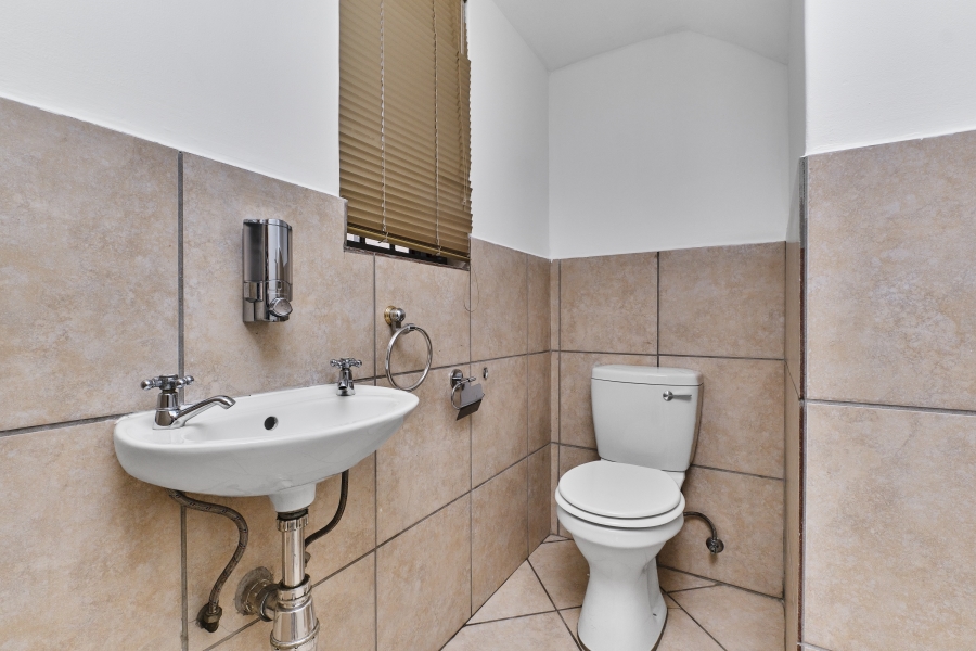 3 Bedroom Property for Sale in Barbeque Downs Gauteng