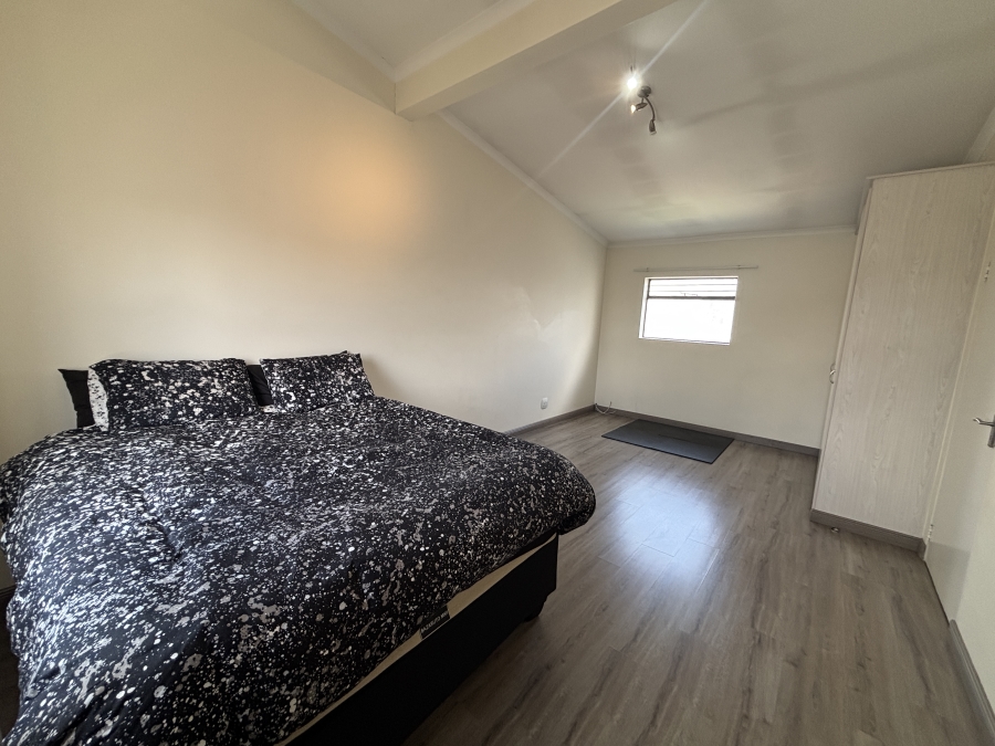 2 Bedroom Property for Sale in Barbeque Downs Gauteng