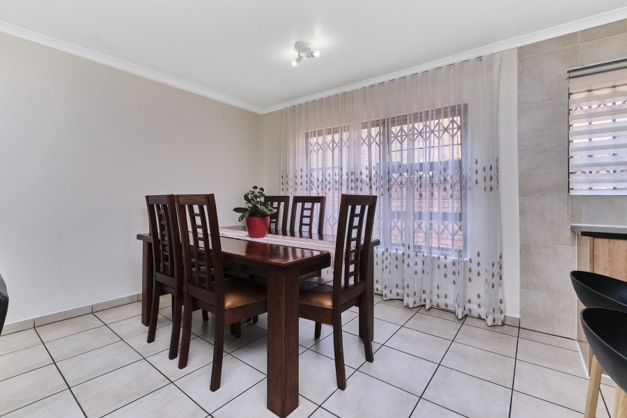 4 Bedroom Property for Sale in Honeydew Manor Gauteng