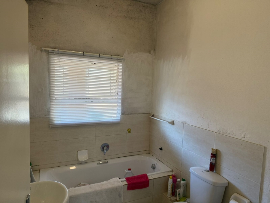 2 Bedroom Property for Sale in Florida Gauteng