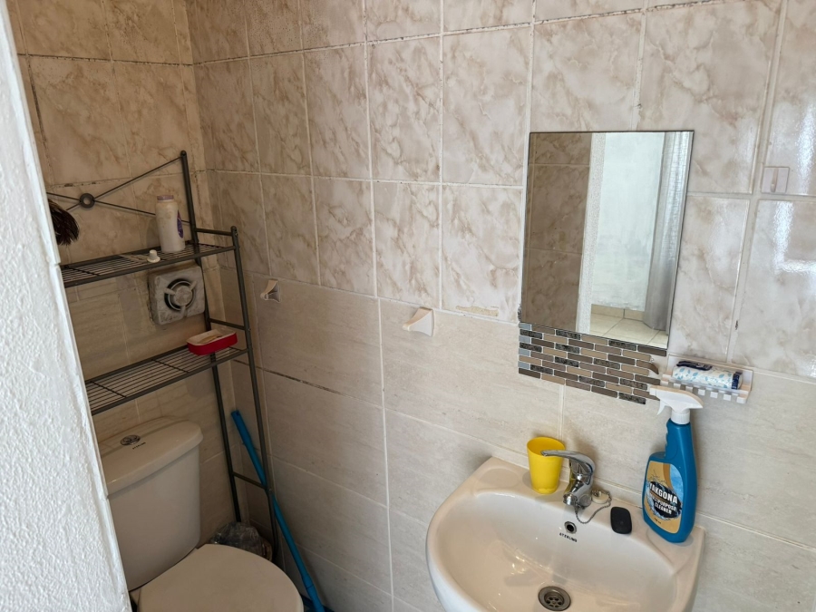 2 Bedroom Property for Sale in Florida Gauteng