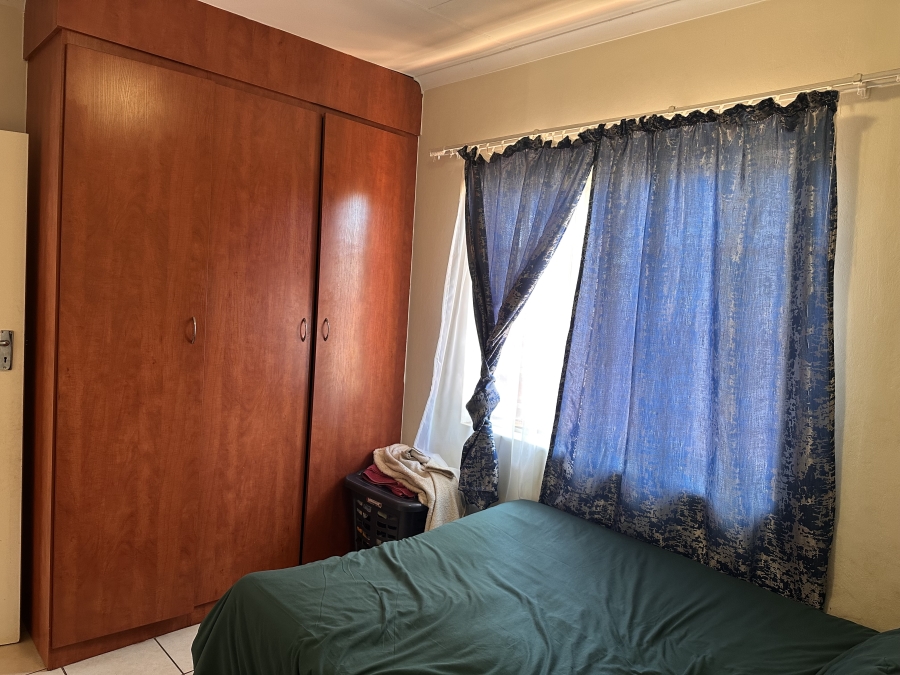 2 Bedroom Property for Sale in The Orchards Gauteng