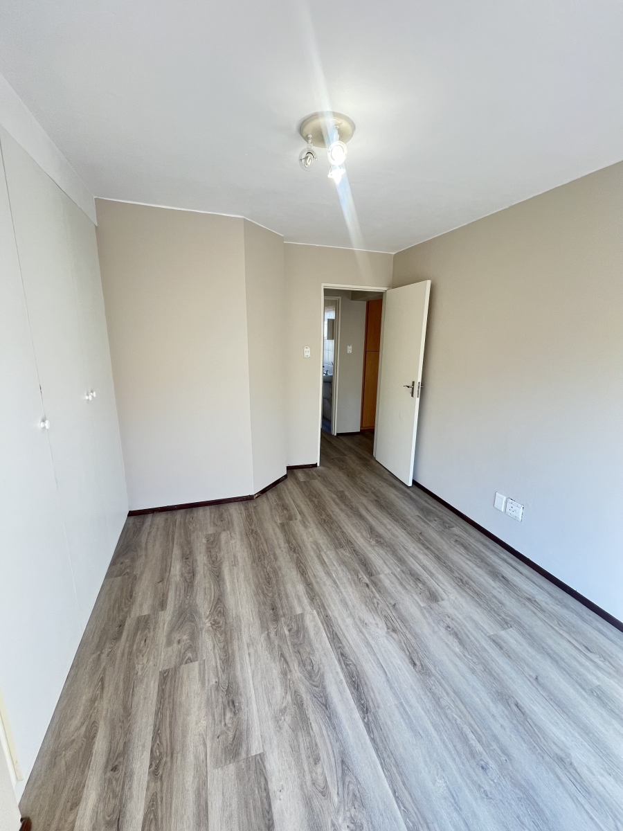 To Let 2 Bedroom Property for Rent in Bryanston Gauteng