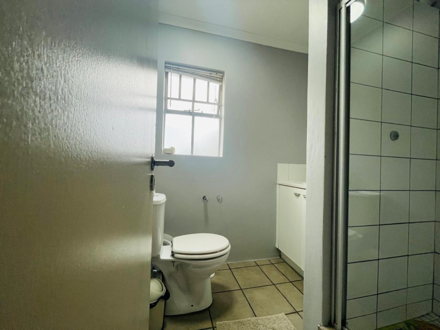 1 Bedroom Property for Sale in Houghton Estate Gauteng