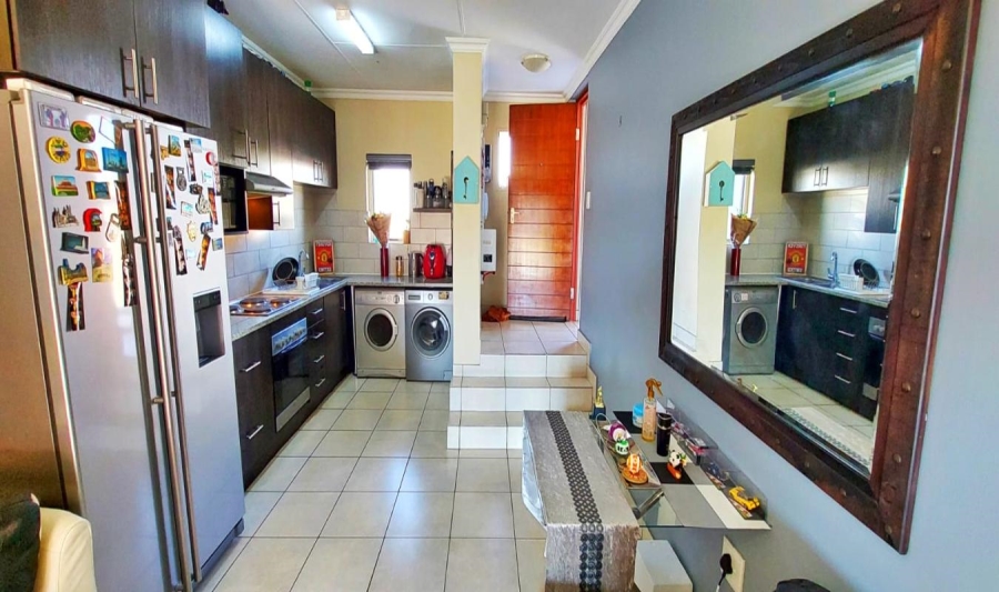 3 Bedroom Property for Sale in Noordwyk Gauteng