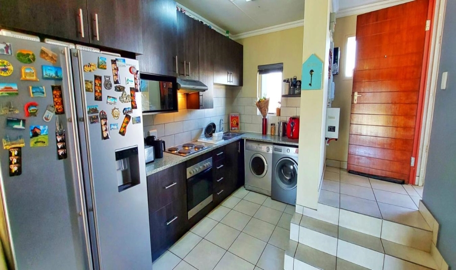 3 Bedroom Property for Sale in Noordwyk Gauteng