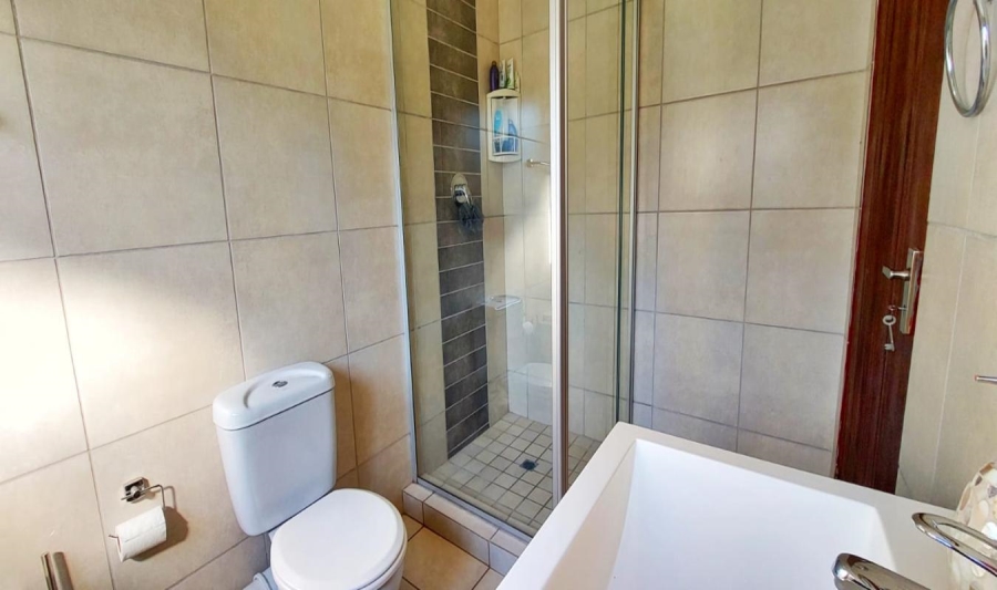 3 Bedroom Property for Sale in Noordwyk Gauteng