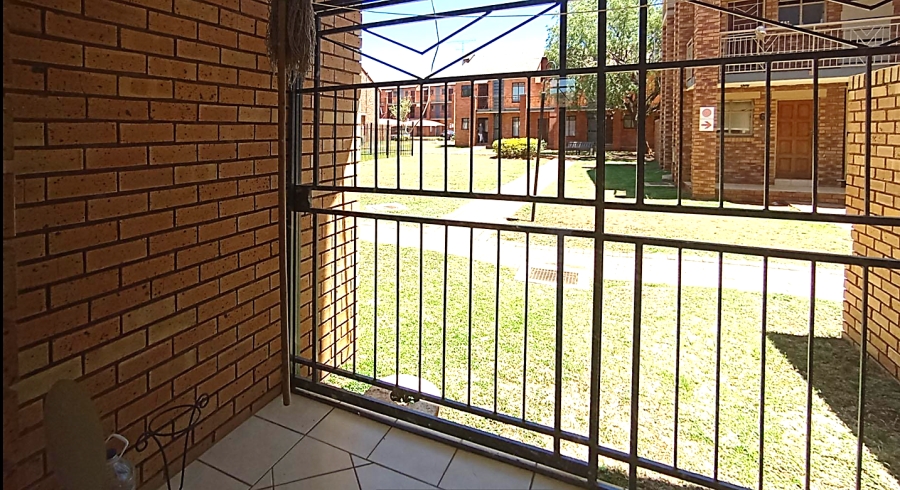 2 Bedroom Property for Sale in Karenpark Gauteng
