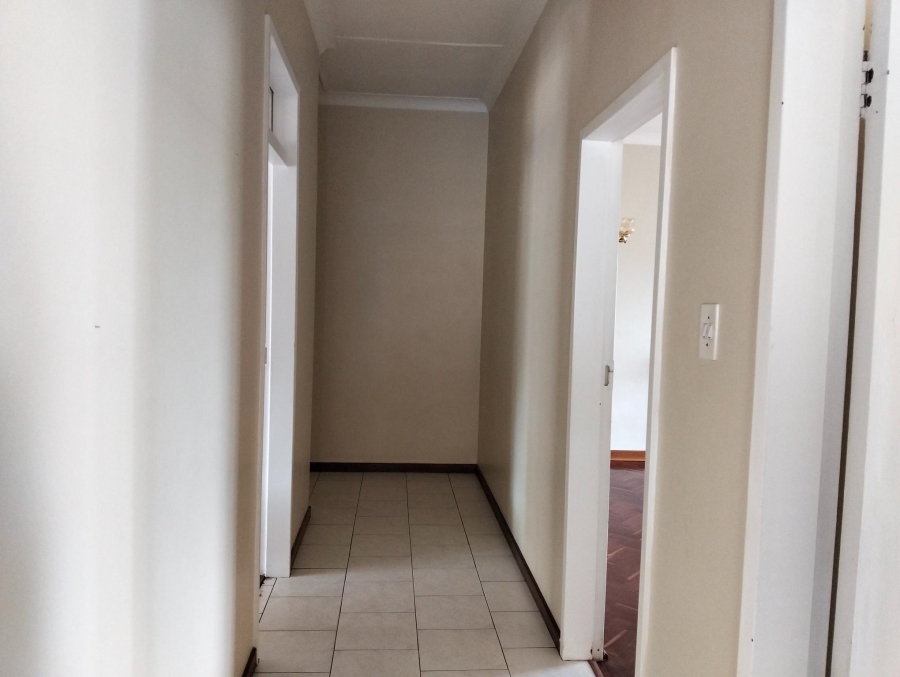 4 Bedroom Property for Sale in Linmeyer Gauteng