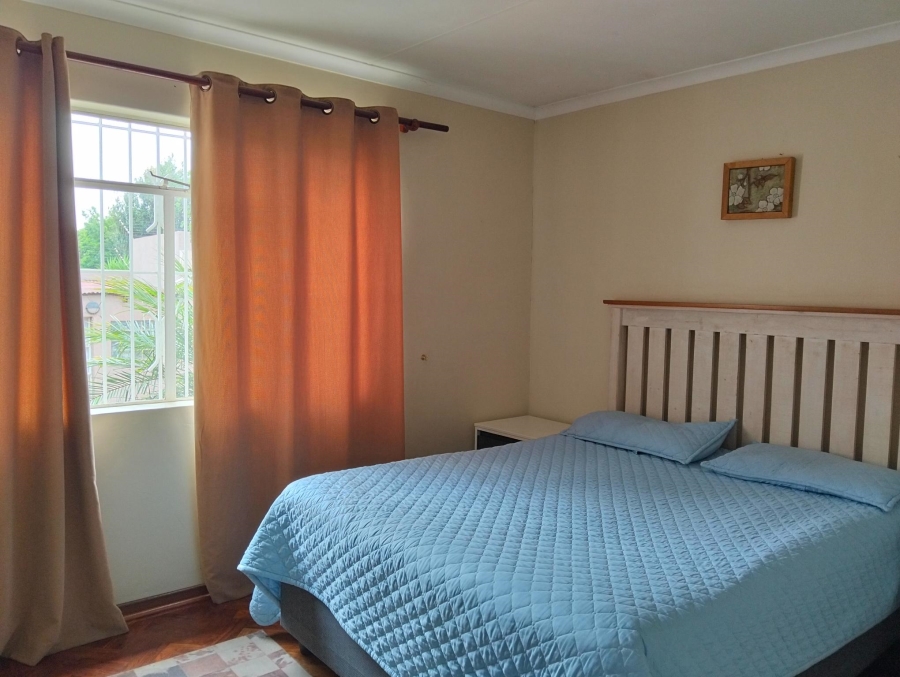 4 Bedroom Property for Sale in Linmeyer Gauteng