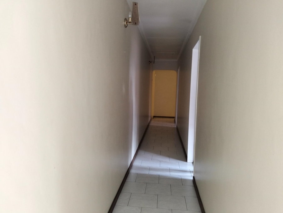 4 Bedroom Property for Sale in Linmeyer Gauteng